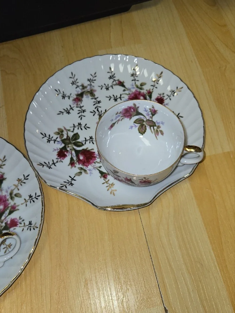 Elegant Floral Fan Shaped Fine China Norcrest Teacup & Saucer Sets